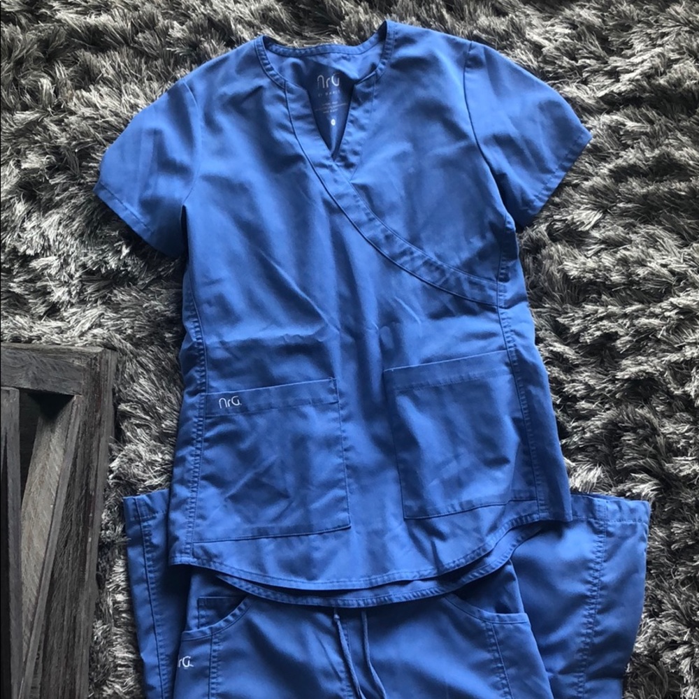 NrG blur scrub set. GUC.